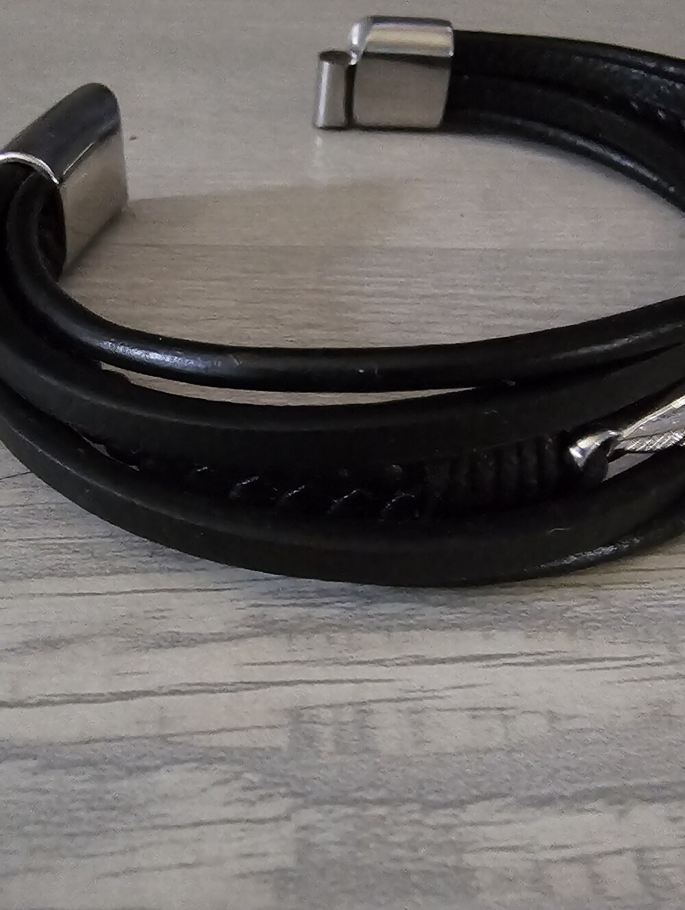 Men’s Black Leather Multi‑Strand Bracelet with Silver Feather Pendant - Picture 4 of 6